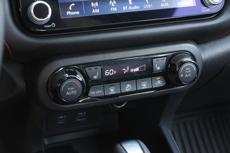 Nissan Kicks Vehicle Image 16