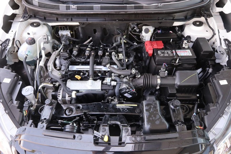 Nissan Kicks Vehicle Image 23