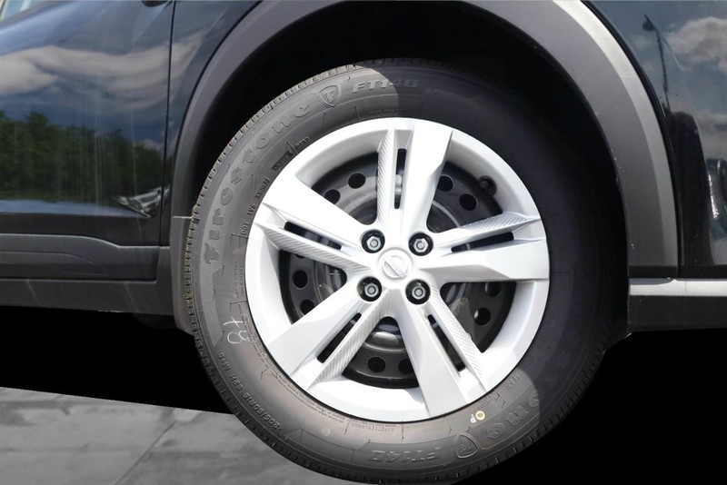 Nissan Kicks Play Vehicle Image 03