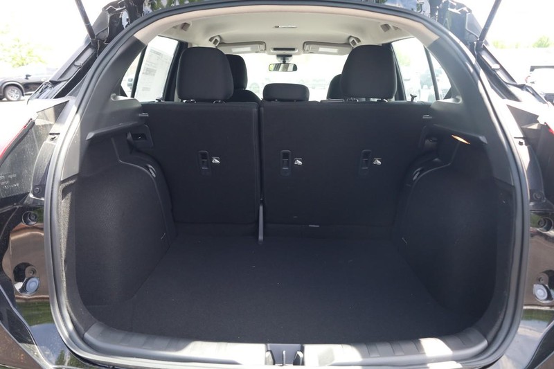 Nissan Kicks Play Vehicle Image 07