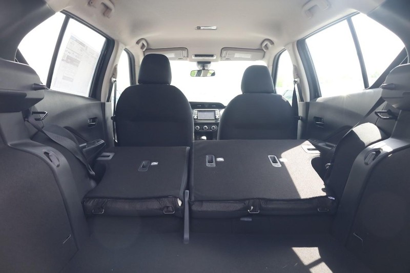 Nissan Kicks Play Vehicle Image 08