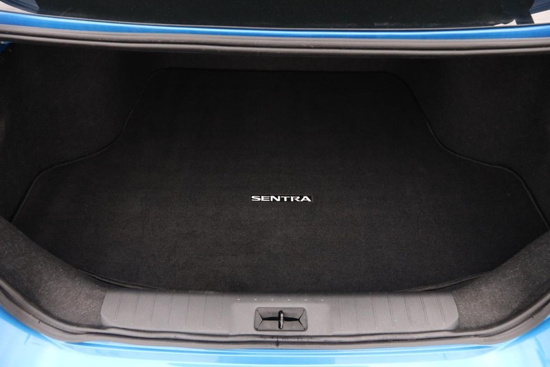 Nissan Sentra Vehicle Image 07