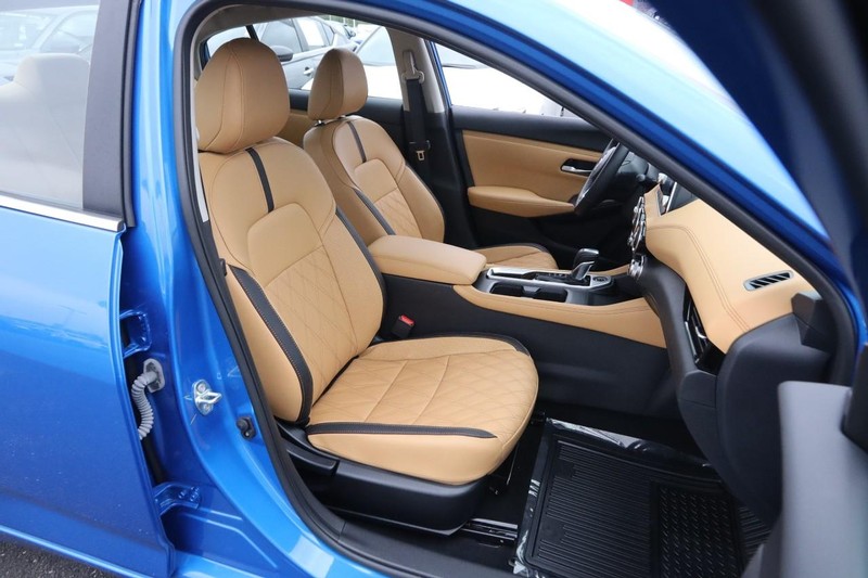 Nissan Sentra Vehicle Image 26