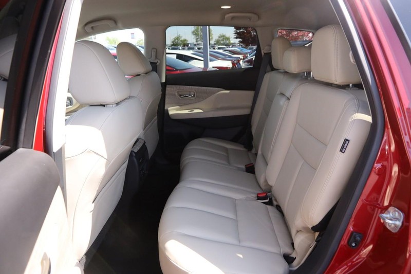 Nissan Murano Vehicle Image 09