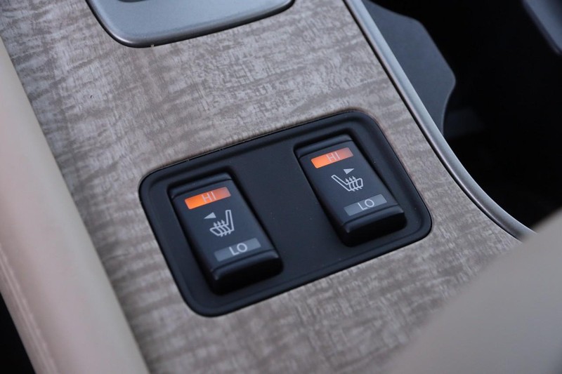 Nissan Murano Vehicle Image 18