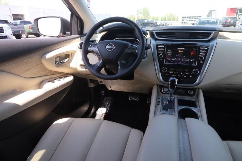 Nissan Murano Vehicle Image 20