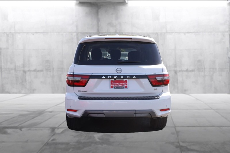 Nissan Armada Vehicle Image 06
