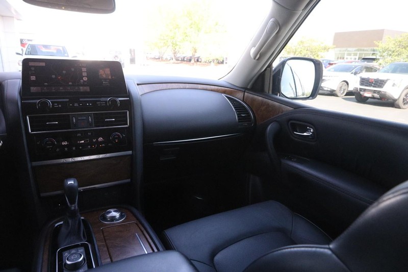 Nissan Armada Vehicle Image 27