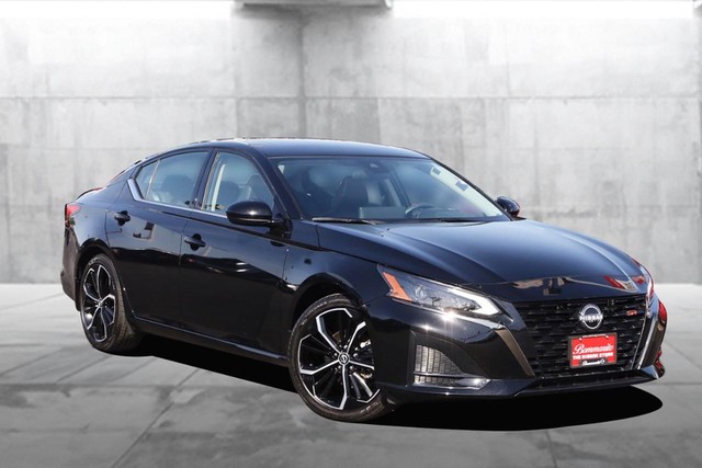 Used 2024 Nissan Altima SR with VIN 1N4BL4CV5RN413388 for sale in Hazelwood, MO