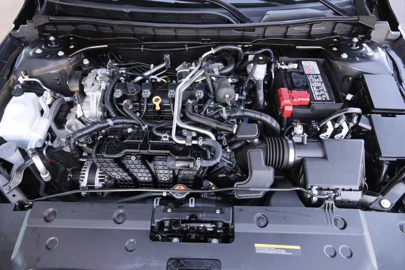Nissan Altima Vehicle Image 27