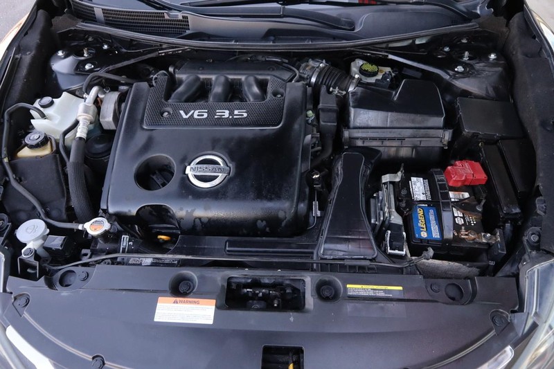 Nissan Altima Vehicle Image 27