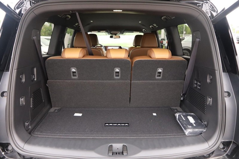 Nissan Armada Vehicle Image 07