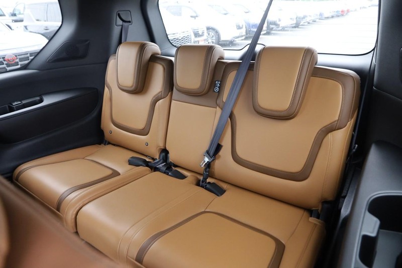 Nissan Armada Vehicle Image 12