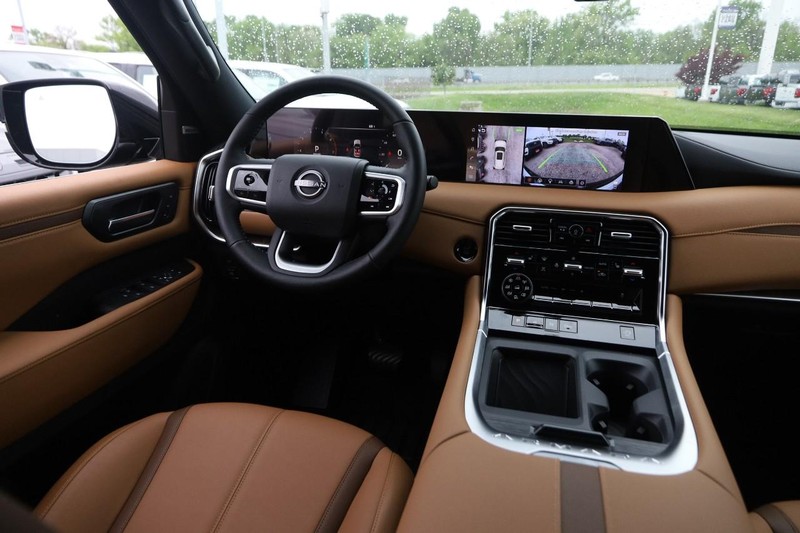 Nissan Armada Vehicle Image 23