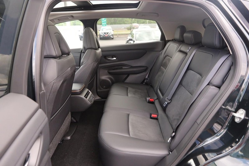 Nissan ARIYA Vehicle Image 11