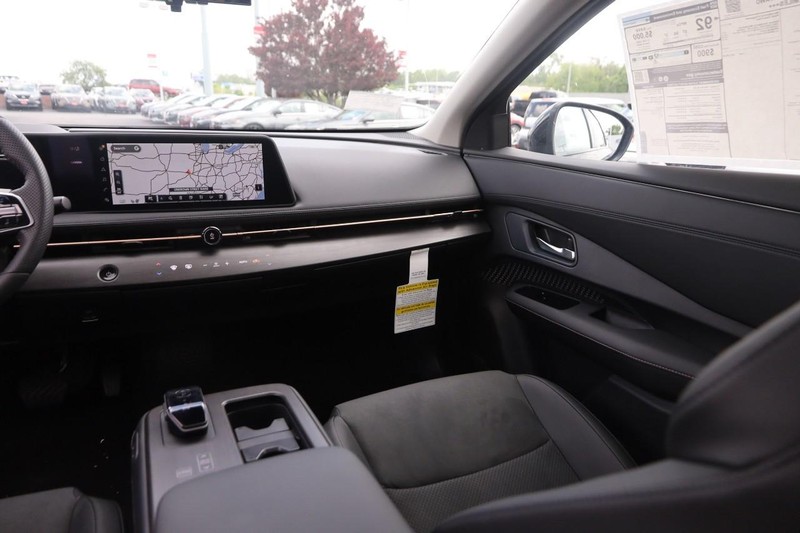 Nissan ARIYA Vehicle Image 26