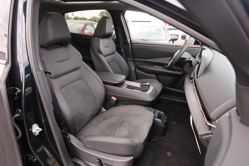 Nissan ARIYA Vehicle Image 27