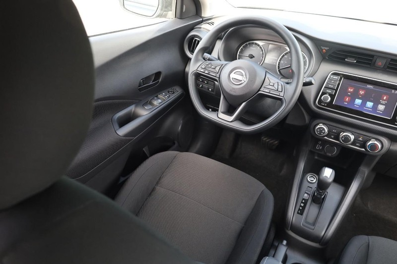 Nissan Kicks Play Vehicle Image 23
