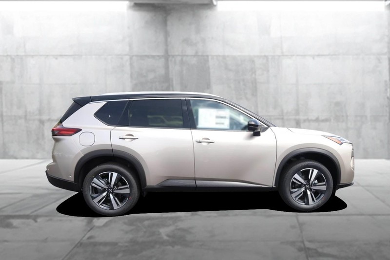 Nissan Rogue Vehicle Image 05