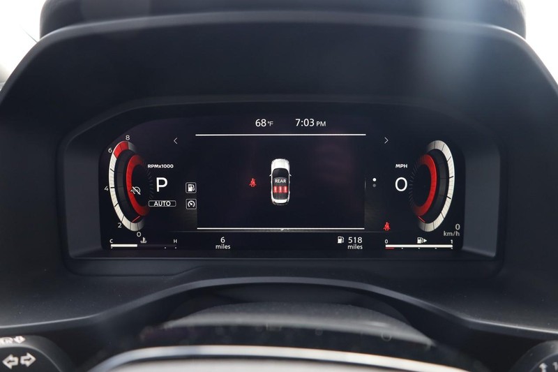 Nissan Rogue Vehicle Image 10