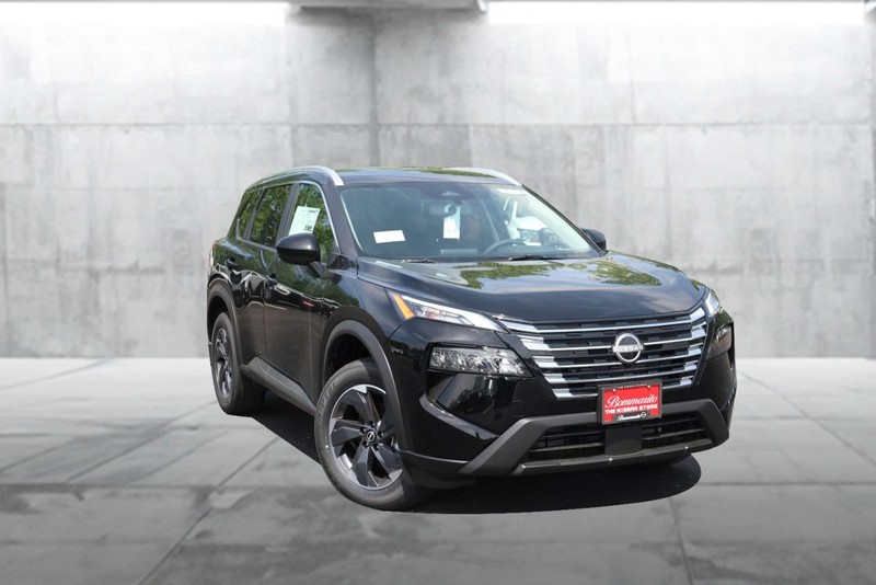 Nissan Rogue Vehicle Image 02