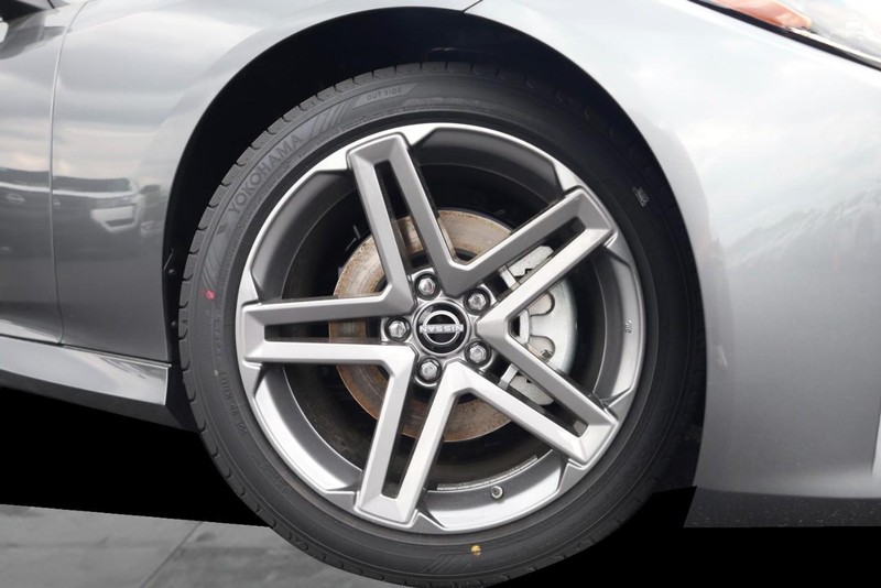 Nissan Z Vehicle Image 03