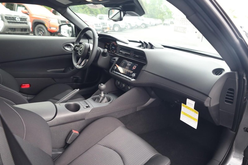 Nissan Z Vehicle Image 22