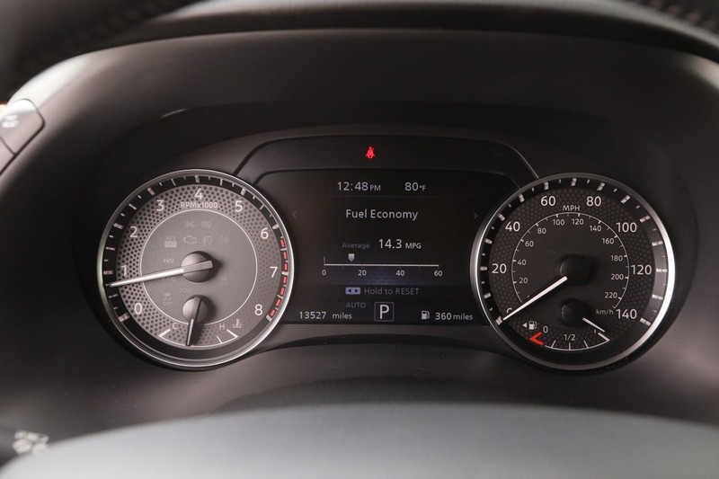 Nissan Armada Vehicle Image 15