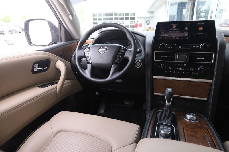 Nissan Armada Vehicle Image 24