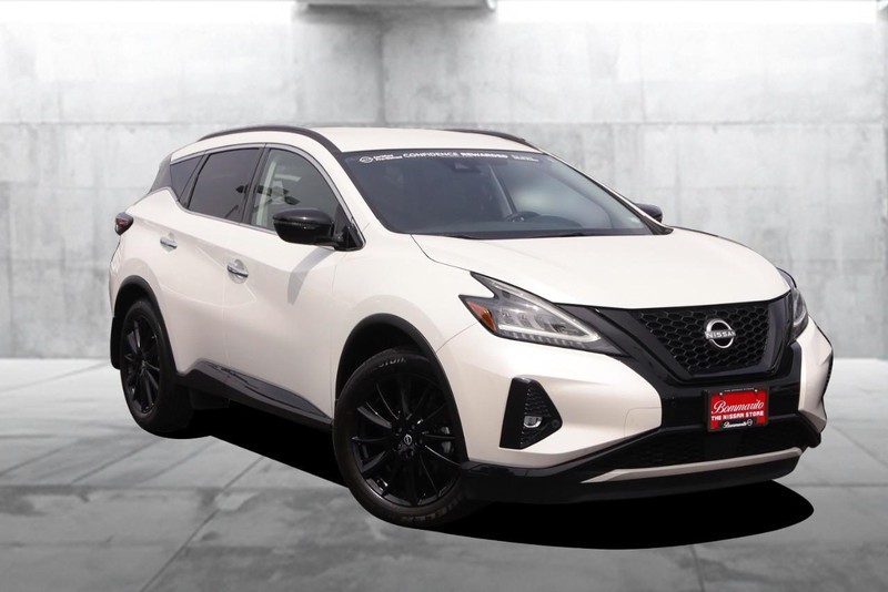 Nissan Murano Vehicle Image 02