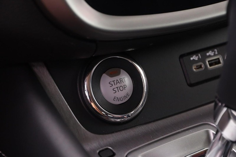 Nissan Murano Vehicle Image 18
