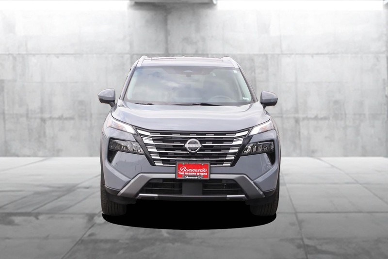 Nissan Rogue Vehicle Image 04