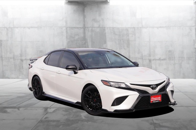 Toyota Camry Vehicle Image 02