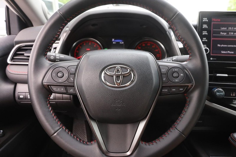Toyota Camry Vehicle Image 10