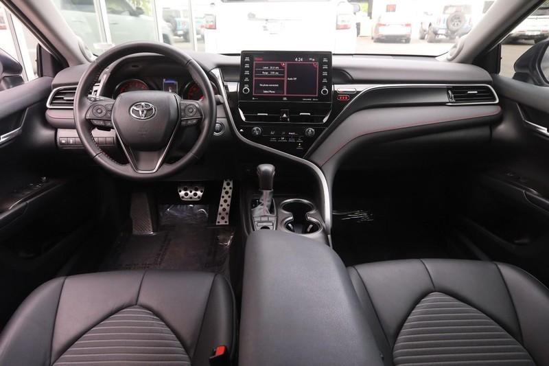 Toyota Camry Vehicle Image 20