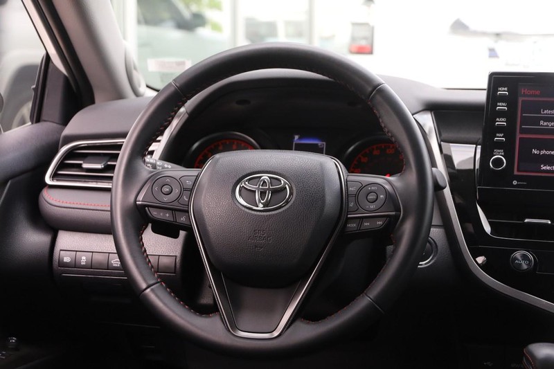 Toyota Camry Vehicle Image 22