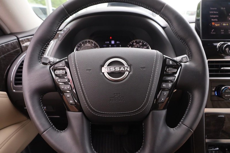 Nissan Armada Vehicle Image 14