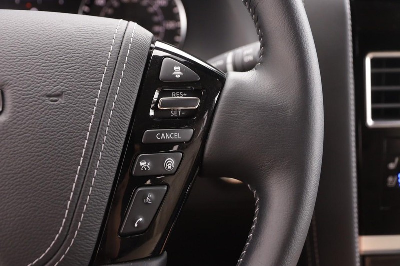 Nissan Armada Vehicle Image 16