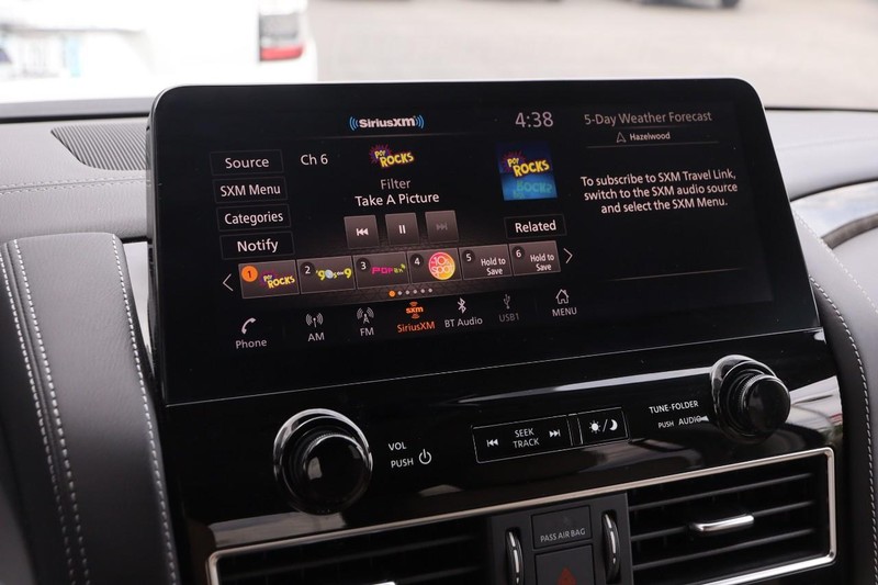 Nissan Armada Vehicle Image 18