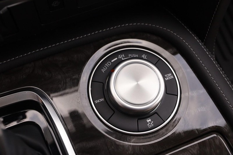 Nissan Armada Vehicle Image 23