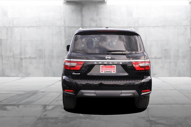Nissan Armada Vehicle Image 06