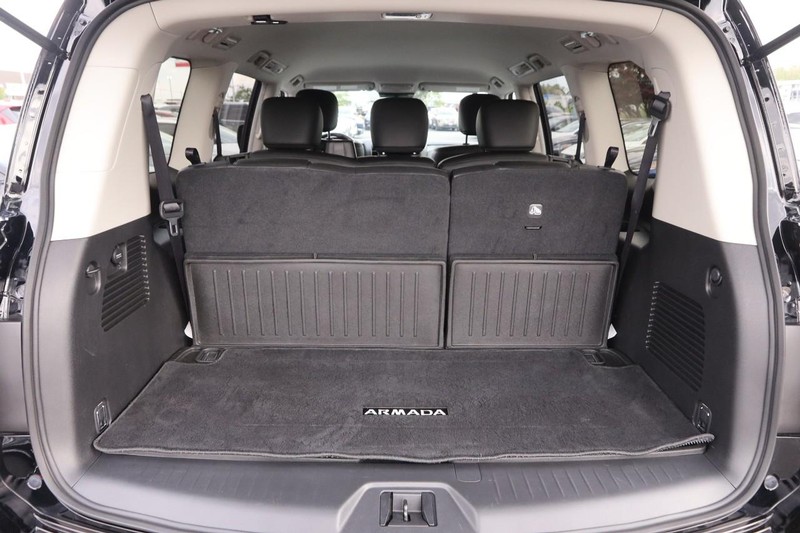 Nissan Armada Vehicle Image 07