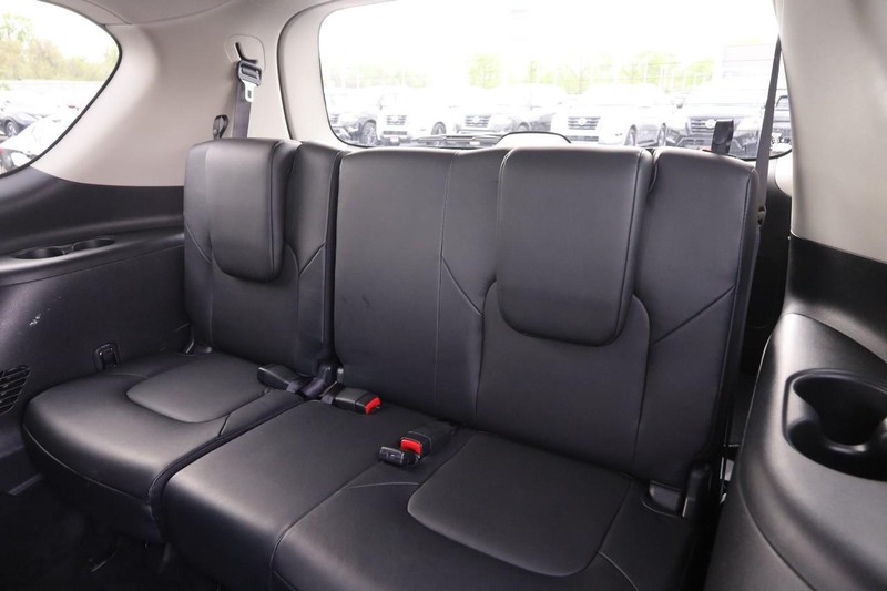 Nissan Armada Vehicle Image 10