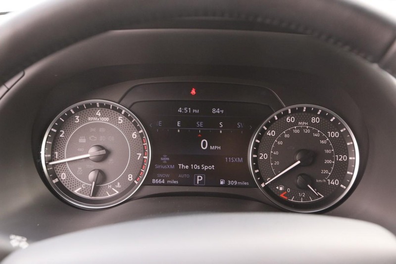 Nissan Armada Vehicle Image 14