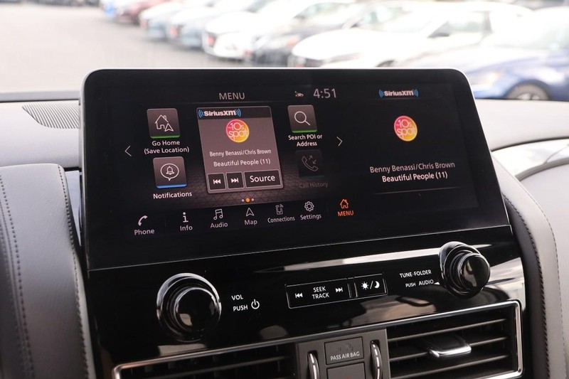 Nissan Armada Vehicle Image 15
