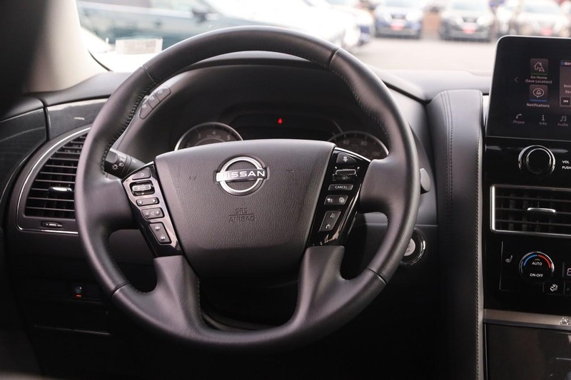 Nissan Armada Vehicle Image 23