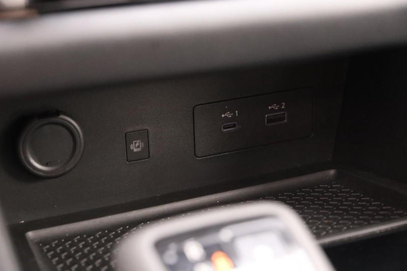 Nissan Pathfinder Vehicle Image 19