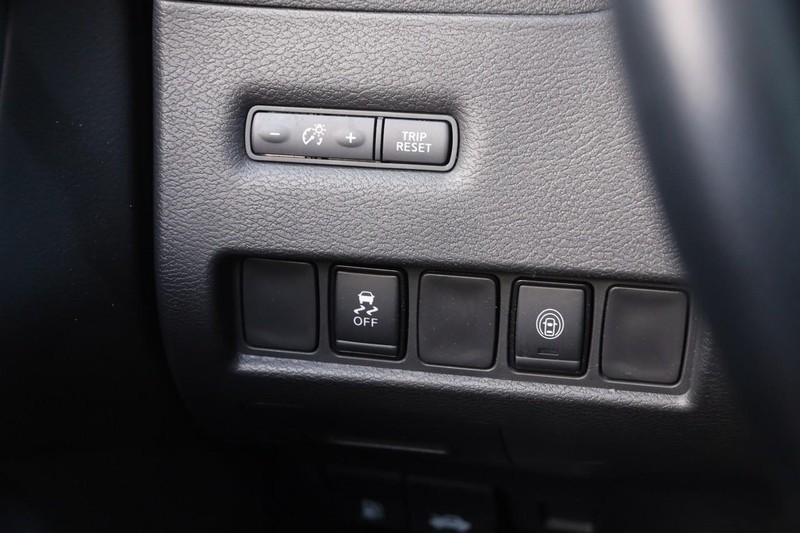 Nissan Murano Vehicle Image 19