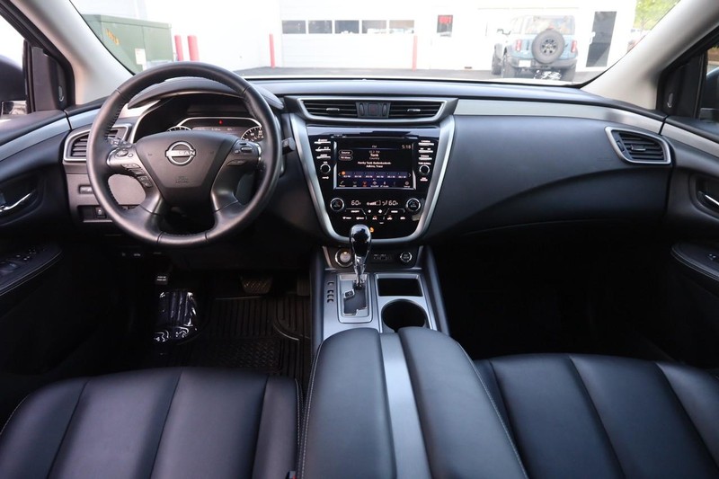 Nissan Murano Vehicle Image 20
