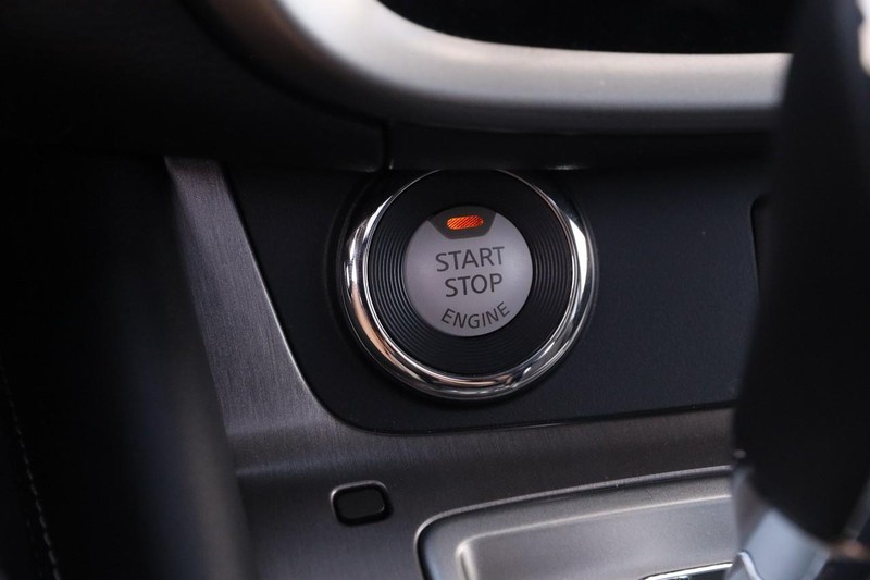Nissan Murano Vehicle Image 16
